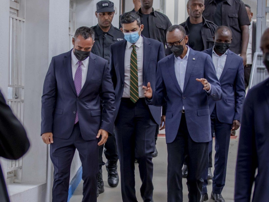 President Kagame visits Rugabano factory